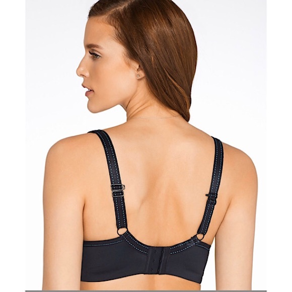 Chantelle High Impact Underwire Sports Bra - Picture 4 of 8